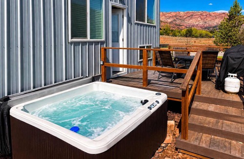 Apple Valley House | Hot Tub Under Desert Sky Zion Tiny Home Getaway