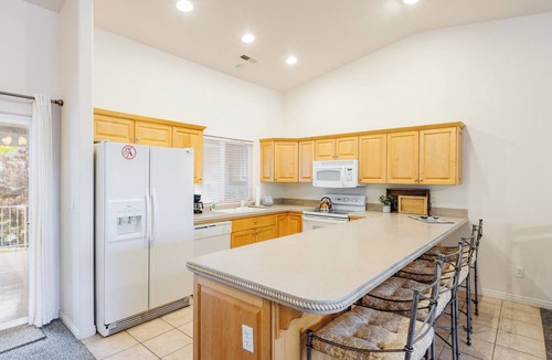St. George Condo | Hot Tubs + Indoor Pool! | All Inclusive Amenities | Poolside | Strong Wifi | Great Value | #1017