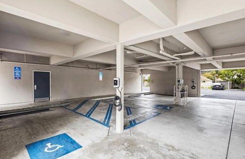San Bruno Hotel | Hotel 1550 - SFO Airport FREE Shuttle