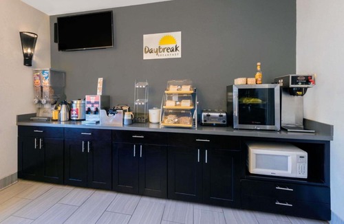 San Bruno Hotel | Hotel 1550 - SFO Airport FREE Shuttle