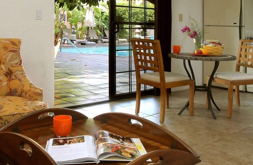 Tahquitz River Estates Hotel | Hotel California - A Town & Desert Boutique Hotel