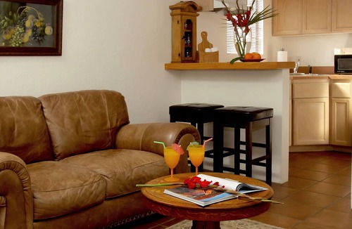 Tahquitz River Estates Hotel | Hotel California - A Town & Desert Boutique Hotel