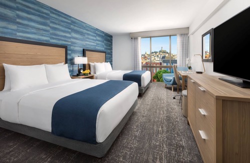 Fisherman's Wharf Hotel | Hotel Caza