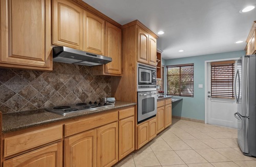 Bay Park House | House on the Hill - charming house with beautiful views
