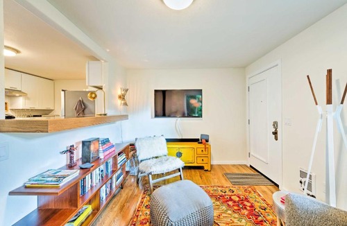 Clinton House | House w/Deck on Whidbey Island, 1 Mi from Shore!