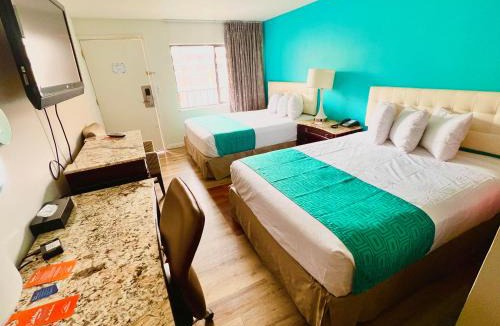 Downtown Reno Hotel | Howard Johnson by Wyndham Downtown Reno