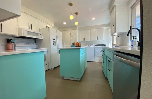 Spokane Valley House | Huge Fenced Bkyrd-15 Min 2 Dwntwn-Spacious 4 Bedroom-Luxe Bthrm-arcade-Eco Clean