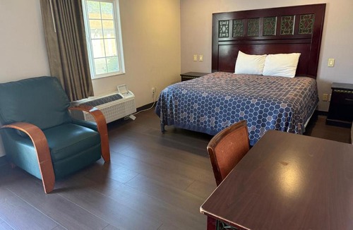 La Habra Hotel | Hyland Motel