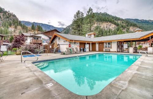 Sunnyslope Apartment | Icicle Village Resort 401 Aspen Abode