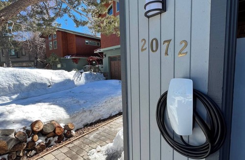 Tahoe Keys House | Ideal Escape! Waterfront 2/2 Home in Tahoe Keys