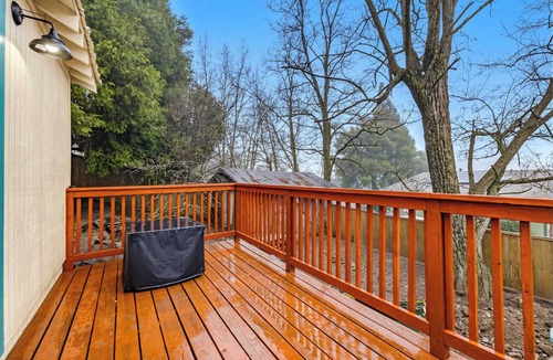 Julian House | Immerse in Julian | Cozy Cabin w/Fireplace & Deck