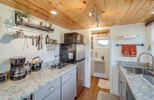 Cottonwood-Verde Village Apartment | Incredible Views at Tiny Heaven In Cottonwood
