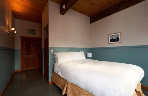 Winthrop House | inn in the heart of Winthrop with AC and WiFi and local hot spot Jupiter below.