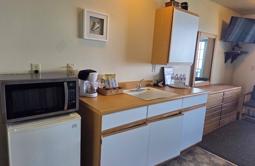 Shelter Cove Hotel | Inn Of The Lost Coast