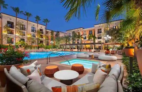 Irvine Research Center Apartment | Irvine Spectrum Resort Style Pool & Gym Free Parking