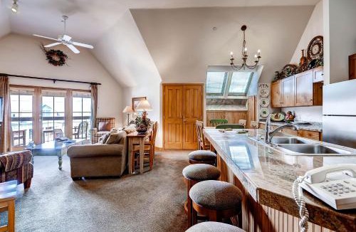 River Run Apartment | Jackpine 8021