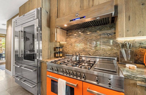 Palm Desert House | Jaguar Villa - 6 BR in the Palm Desert hills!