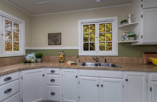 Pacific Cottage | Jane's Creek Cottage ~ Affordable & Near Cal Poly Humboldt!