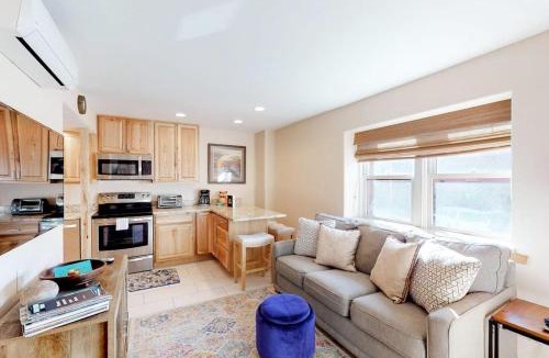 Historic Downtown Durango Apartment | Jarvis #202