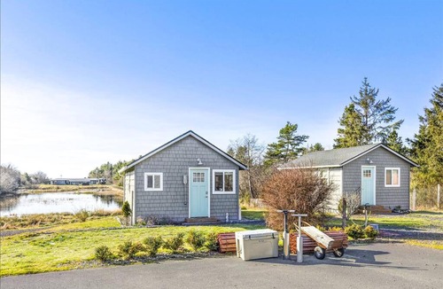Grayland House | Josie Dyas Cottage