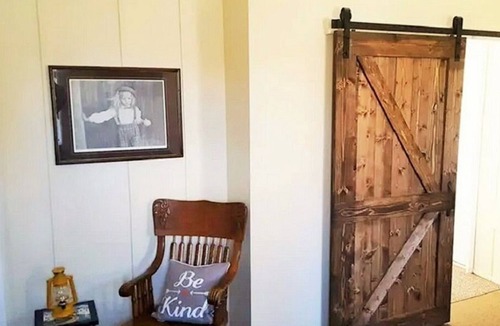 June Lake Ski Chalet | June Lake Chalet, 2 is located in the quintessential June Lake Village