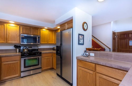Sunriver House | JUNI18 - Fabulous Home, A/C, on the Bike Path, Hot Tub