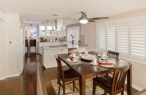 Canyon Gate House | Just Listed! - Beautiful 4 Bed 3 Bath Close To Strip W/pool/spa/gameroom