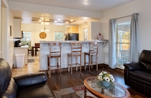 Kanab House | Kanab Paradise House with 2 King Beds Close to Hiking Trails