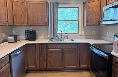 Colington Cottage | KDH Bay-Cation