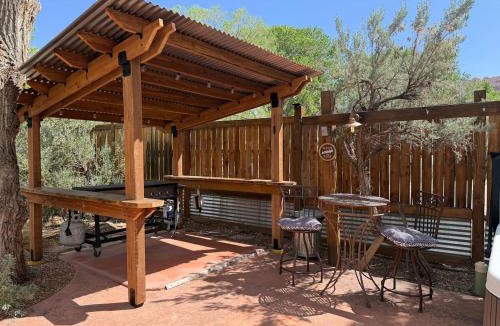 Moab House | Kenzie's Cottage - Downtown, Hot Tub