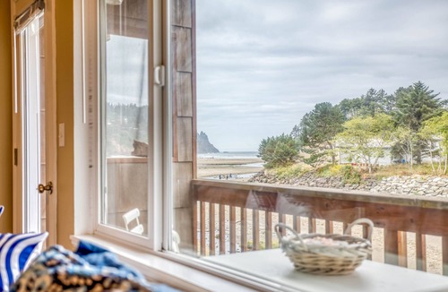 Neskowin Condo | King Suite, Smart TVs, Oceanview Balcony Enhance This Upstairs Neskowin Condo!