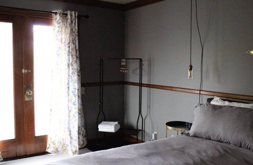 Seaview Hotel | King with Balcony at Shelburne Hotel