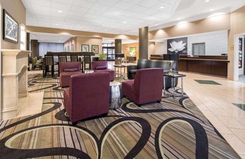 La Palma Hotel | La Quinta by Wyndham Buena Park