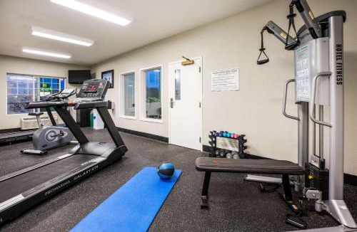 Newport Hotel | La Quinta by Wyndham Newport