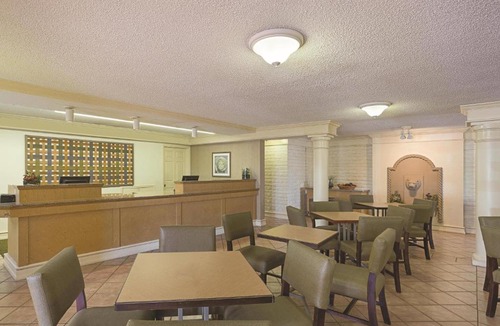 Lincoln Acres Hotel | La Quinta Inn by Wyndham San Diego Chula Vista