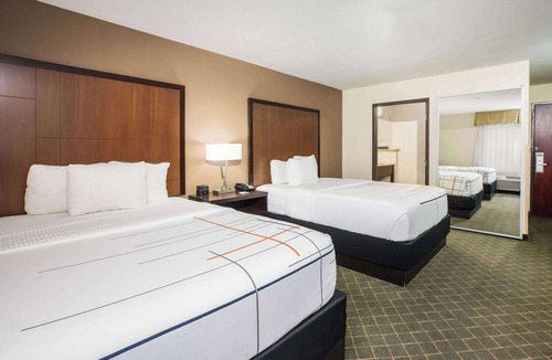 Parkrose Hotel | La Quinta Inn & Suites by Wyndham Portland Airport