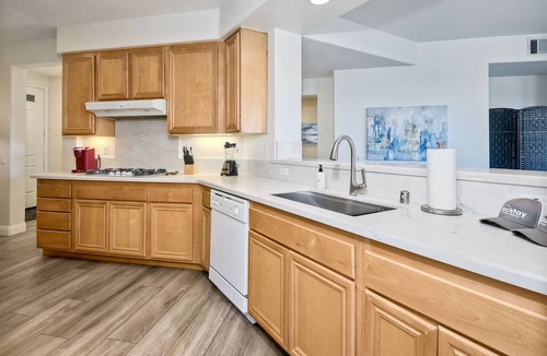 Carlsbad Condo | Lagoon Views | Pool | Hot Tub | Gated Community