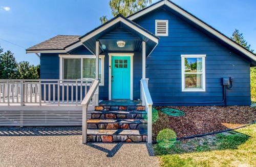 Manson House | Lake Cruiser Cottage
