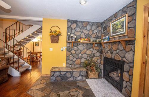 Lake Forest House | Lake Forest Glen # 142