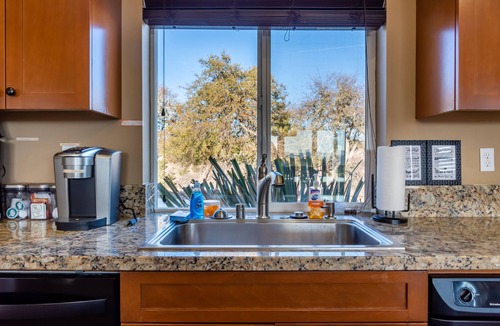 Bradley House | Lake Nacimiento Retreat Near Paso Robles: Views, Stargazing & Space to Unwind