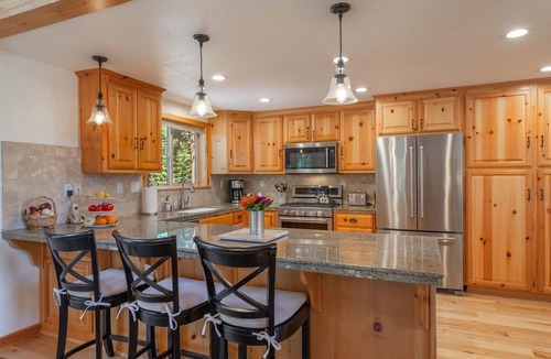 Truckee House | Lake Tahoe Truckee Paradise