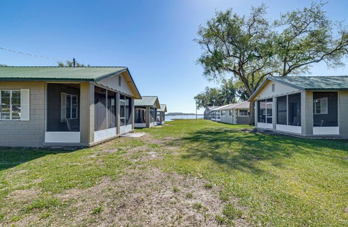 Hernando Cottage | Lake View, Pool Access! Pet-friendly Hernando Stay