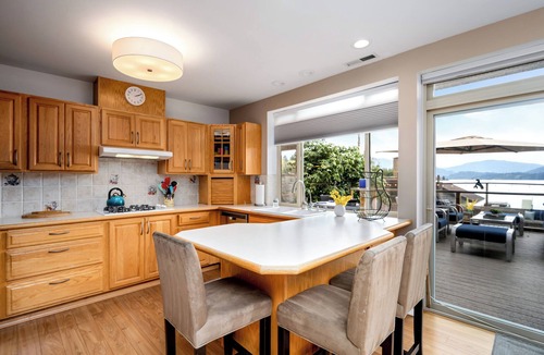 Bellingham House | Lake Whatcom Waterfront Escape! Enjoy a Sun-Drenched Sandy Beach, Lawn & Patios!