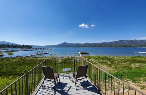 The Village House | Lakefront Cottage