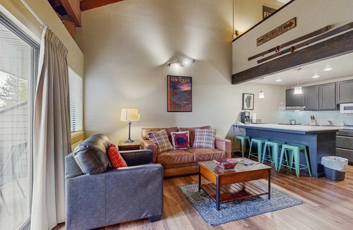 South Lake Tahoe Apartment | Lakefront retreat with shared pool, hot tub, & sauna - near shopping & skiing