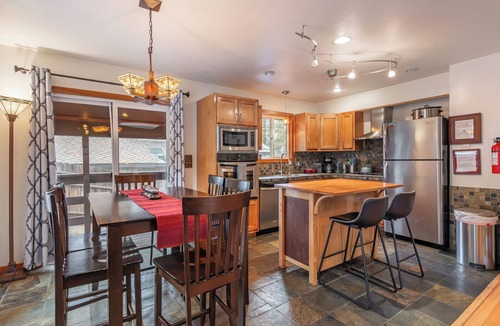 Brockway House | Lakeview Serenity Retreat-Lake Tahoe