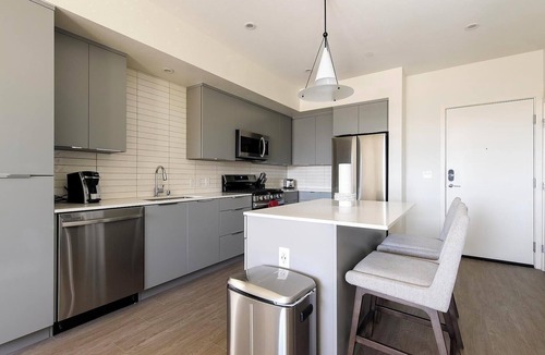 Rhodes Ranch Apartment | Landing | Amazing 2BD, Gym, Rooftop Lounge