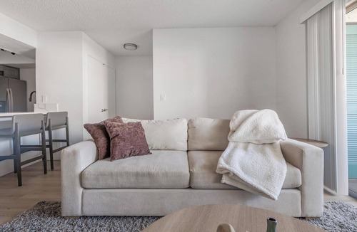 Las Vegas Apartment | Landing | Beautiful 2BD, Courtyard