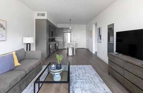Rhodes Ranch Apartment | Landing | Beautiful 2BD, Clubhouse, Rooftop Lounge