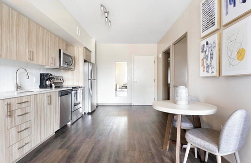 Northwest Portland Apartment | Landing | Incredible 1BD, Rooftop Lounge, Gym